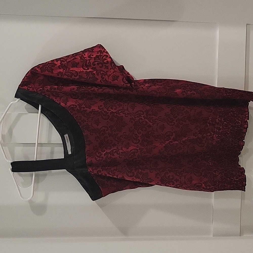 Maurices One Sleeve